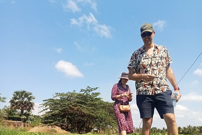 Kampot/Cambodia pepper farm . Cave. lake. Kep Crab market & more. - Stop 1: Phnom Chhnork (Phnom Chhngok) Cave Temple—spiritual and rocky
