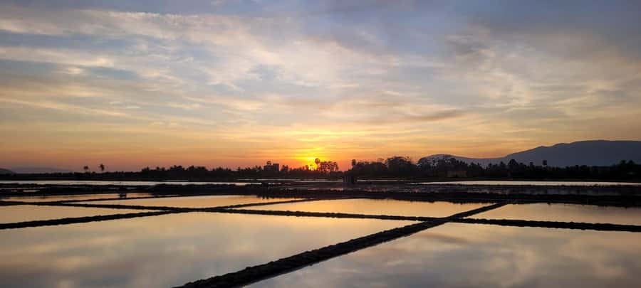 Kampot Countryside include Pepper farm, Salt field & Lake - Why Kampot Countryside Turns Salt and Pepper Into Real Life