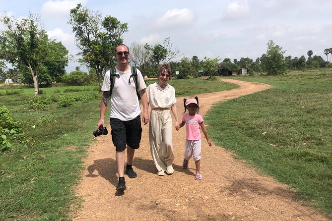 Kampot Countryside Tour - Pepper Farm, Salt Lake, Caves, and more - Lunch stop: what’s included and what you’ll still pay for