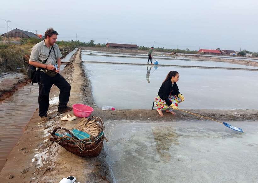 Kampot: Pepper Farm Tour, Salt Field, Cave & Secret Lake - Limestone caves and the in-cave 7th-century temple