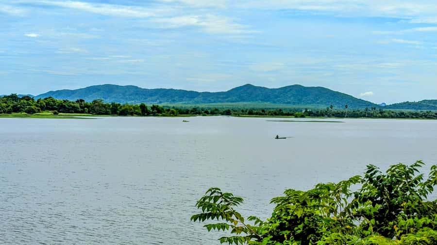 Kampot Private Tour: Pepper Farm, Salt Field & Secret Lake - Timing, Lunch, and Why the Day Feels Manageable