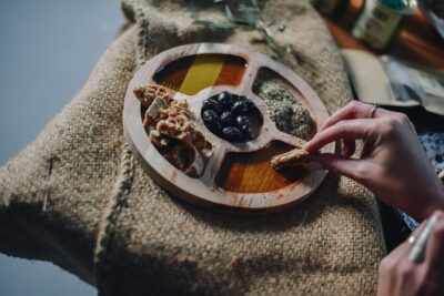 Kleanthi Olive Farm: Guided Tour with Local Delicacies Tasting - Entering the olive groves: where the story starts