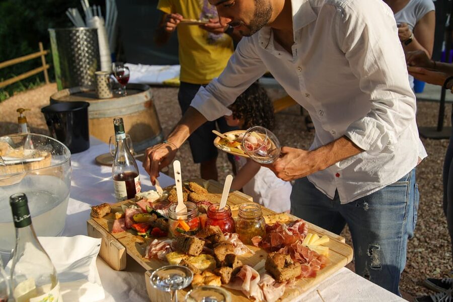 Lazise: Biodynamic Farm Tour and Natural Wine Tasting - Making It Work Smoothly: Languages, Transfers, and Getting There