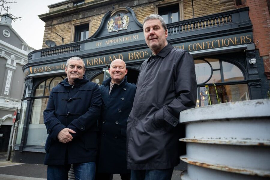 Liverpool: Music Icons Tour with 90s band 'The Farm' - Key highlights worth planning around
