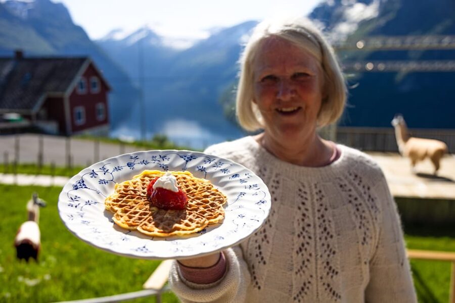 Ljøen, Hellesylt: Ljøen Farm Tour - Should You Book the Ljøen Farm Tour?