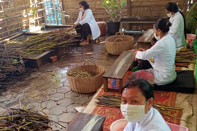 Lotus Silk Farm: Discover Learn and Experiment the Lotus Flower - The six lotus workshops: what you’ll actually make