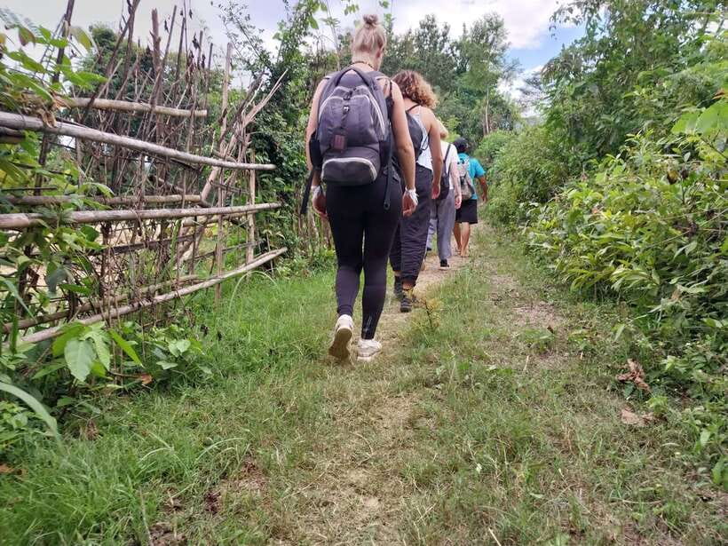 Luang Prabang: Organic Farm Experience & Hike to Kuang si - Traditional lunch by the Lao riverside