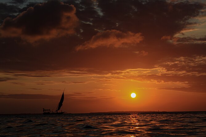Luxury NAKUPENDA SANDBANK and SPICE FARM TOUR ( Lunch included ) - Coconut Palm Songs and a Natural Water Test