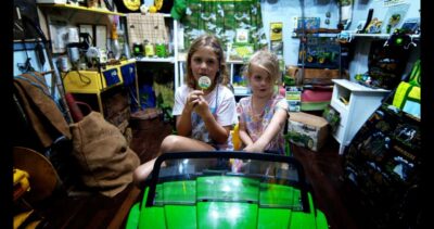 Mackay: 3 Hour Sugarcane Farm Tour - The 3-hour flow: from farm walking to morning tea and The Love Shack