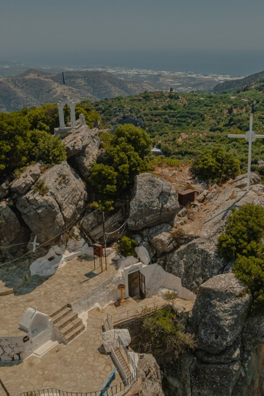 Makrigialos-Ierapetra: Hidden Villages & Olive Oil Farm Tour - Neapoli Cultural Museum: where the artifacts do the talking