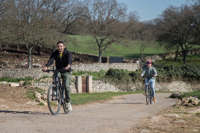 Martina Franca e-Bike tour . Visit a breeding and a dairy farm - Pace, group size, and why Rocco’s approach matters