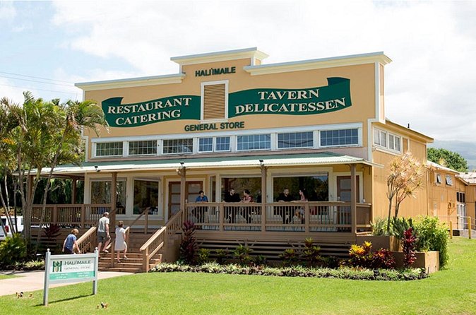 Maui Pineapple Tour: Farm and Feast Experience - Stop 3: Hali’imaile General Store dinner with real menu choices