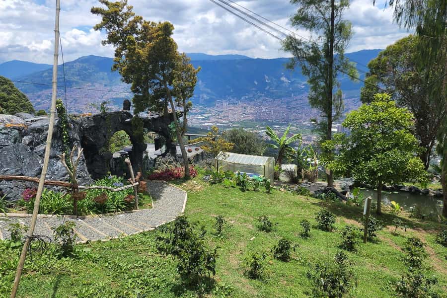 Medellin: Horseback Riding Coffee Farm Tour with Coffee Spa - Who should book this tour (and who should skip it)
