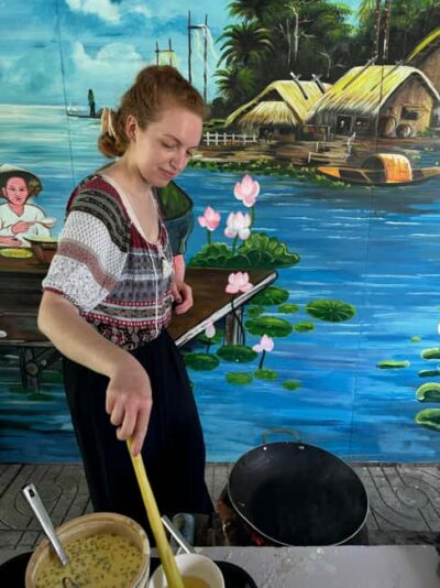 Mekong Delta Day Trip: Explore Cycling & Cook Classes Farm - Cycling at Family Tiny Garden: Dragon Fruit and Rice Fields