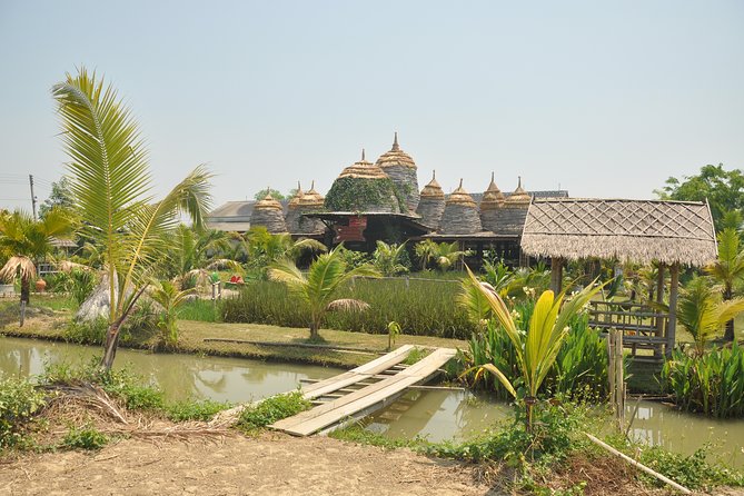 Morning Cooking Class in Organic Farm with Local Market Tour - Inside the class: Thai basics you can actually reuse