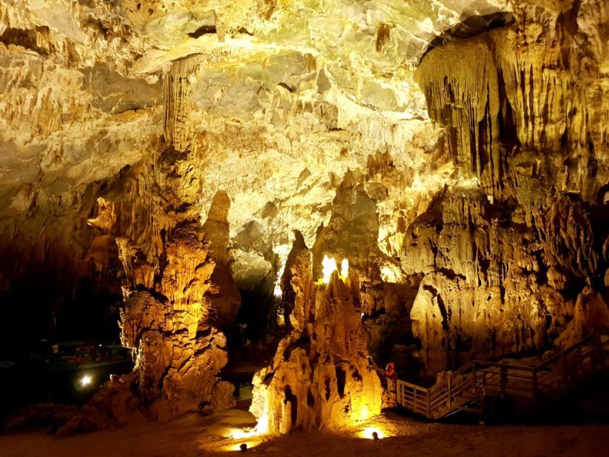 National Park- Paradise Cave & Dark Cave or Duck Farm - From Phong Nha pickup to Paradise Cave: how the flow keeps you sane