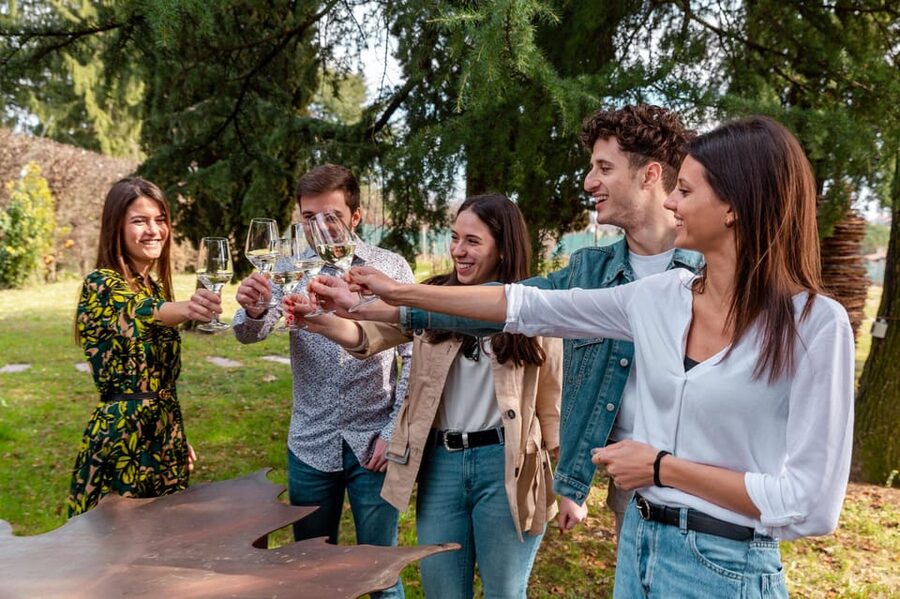 PARCO DELLA FILANDETTA WINE & ART FARM : ART&NATURE TOUR - Art installations, the hornbeam avenue, and the park’s signature moments