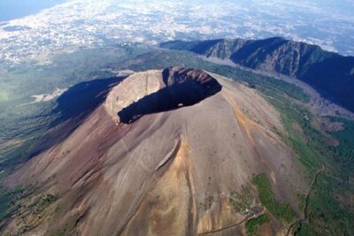 Pompeii Vesuvius Wine Farm Tour - Mount Vesuvius hike: crater trail, mineral colors, and Gulf views