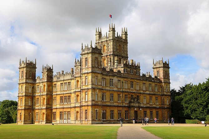 Private Downton Abbey Tour, including Bampton, Cogges Farm, and Highclere - Key things that make this tour worth it