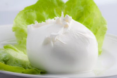 Private guided tour of Paestum and Buffalo Mozzarella farm lunch - Buffalo mozzarella at La Carte (Barlotti): the lunch break that keeps the day moving