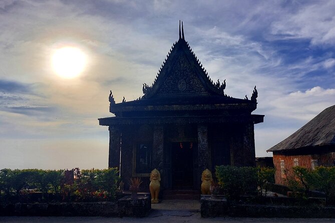 Private Kampot Countryside Tour & Pepper farm, Kep/Crab Market - Kep crab market and coastal wandering: seafood culture at the end of the route