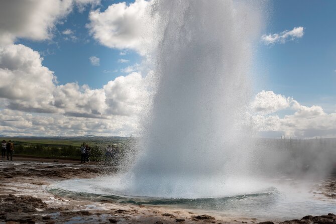 Private Tour Of The Golden Circle With Farm Visits In Iceland - Geysir and Strókkur: catching eruptions without the guessing game