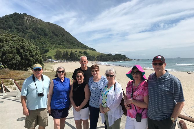 Private, via beaches, Kiwi farm to Rotorua 8 lakes & Geothermal - The Scenic Drive South: Forest, Fauna, and Pacific Views Along the Way
