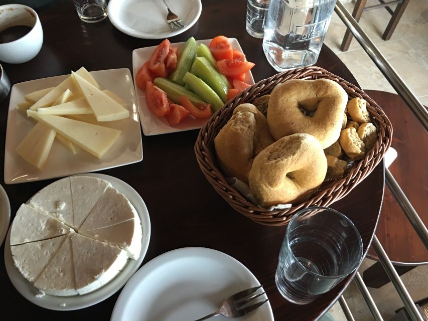 Rethymno 4x4 Safari: Tastes & Farm Experience - Axos Village Tavern Lunch: Traditional Platters and a Proper Pace