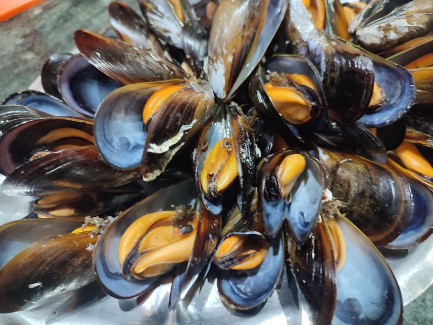 Ría de Arousa: Boat Ride to Mussel Farm with Tasting - Why Ría de Arousa mussel farms are worth your one-and-a-half hours