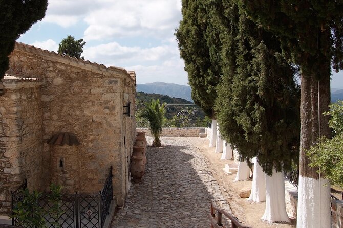 Road-trip to Lasithi, Zeus Cave, Vidiani, Krasi & Olive Mill Farm - How the day flows: why timing feels different at each stop