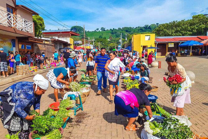 Ruta de Las Flores Adventure, Relax at Hotsprings + 1930's farm Coffee Tour - Nahuizalco’s Market, Fruits, and Wicker-and-Tule Crafts