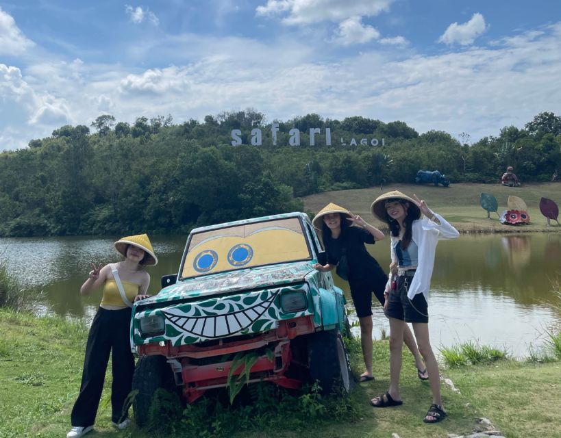 Safari Lagoi & Eco Farm Bintan - The Eco Farm walk: tropical crops and flower patches