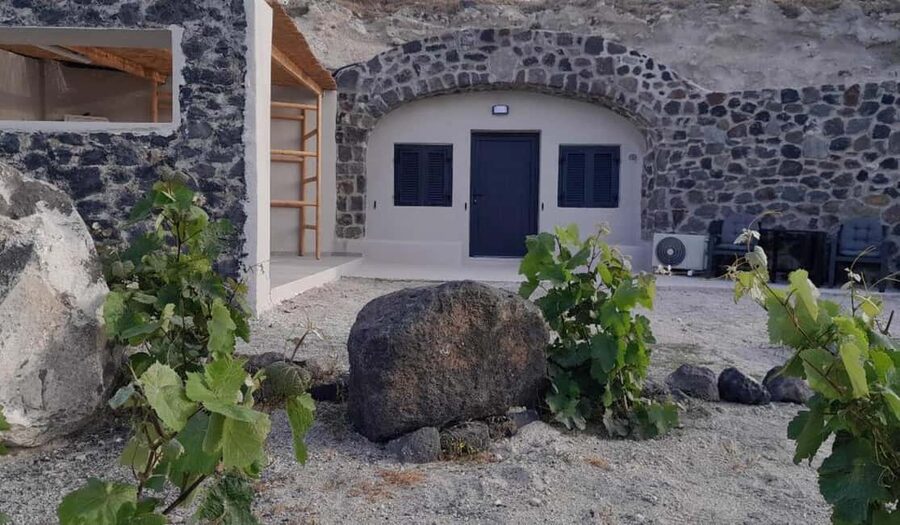 Santorini: Private Agri-Educational Visit to an Organic Farm - What to Bring and How to Pace Yourself on Santorini