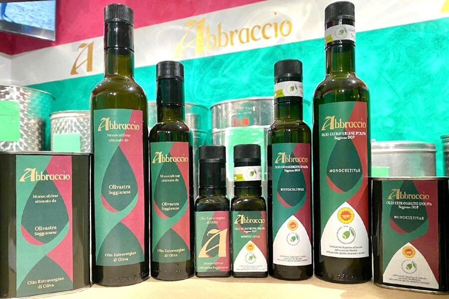 Seggiano: Typical Tuscan Farm Tour with Olive Oil Tasting - Key things that make this Seggiano farm tour worth your time