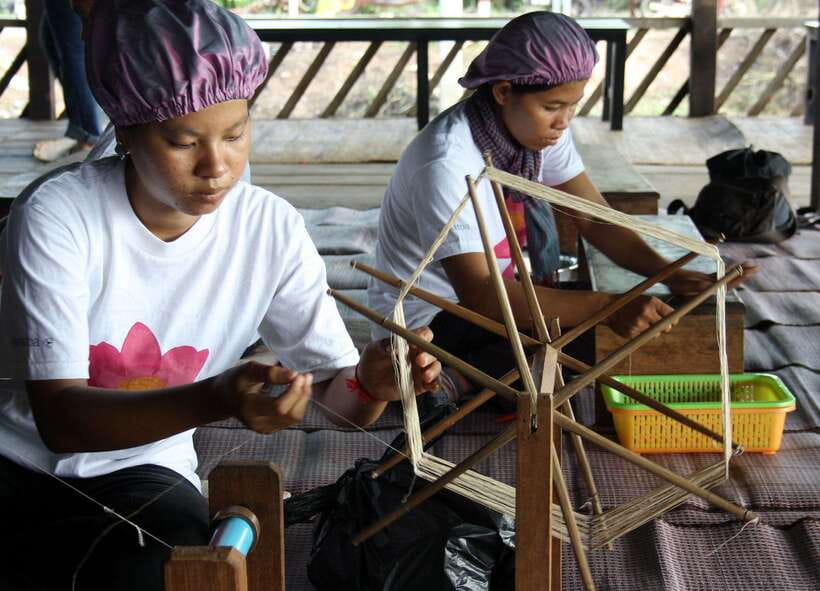 Siem Reap Lotus Silk Farm Discovery tour & Lake experience - Live Demonstrations and the Women Behind the Craft