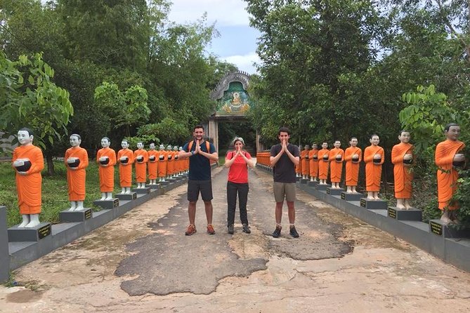 Siem Reap: Silk Farm & Countryside Offbeat Jeep Tour - Silk Farm by Hand: The Process Explained Where It Happens