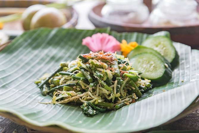 Small-Group Farm Tour & Balinese Cooking Class in Ubud with Kadek - What You’ll Cook: Typical Dishes and What They Teach
