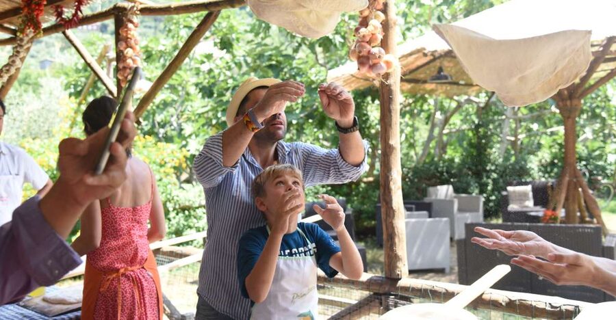 Sorrento: Pizza Lesson, Wine, and Limoncello at a Local Farm - The Farm Setting: Welcome Drink and a Breather Before You Cook
