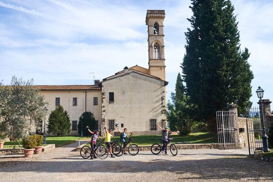 Tuscany Hills Bike Tour with Lunch at farm and Wine Tasting - The Middle-to-Late Ride: More Chianti Time, More Country Feel