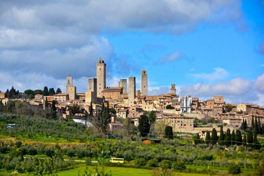 Visit Siena and San Gimignano with lunch at a family farm - Key highlights you’ll feel right away