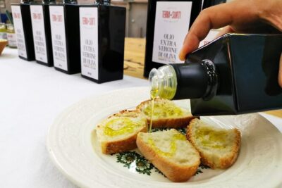 Visit to the olive grove, oil tasting and lunch at the farm - Lunch on the farm: what’s included and why it’s more than a checkbox