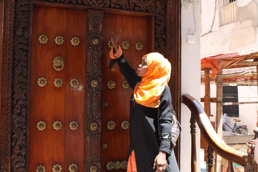 Zanzibar: Stone Town City Tour and Spice Farm with Lunch - Price and Logistics: $32 Is the Hook, Cash Is the Reality